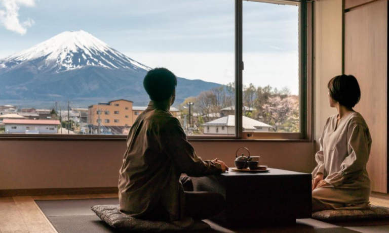 Japanese Hotels Offer Travelers Ultimate Baggage Relief