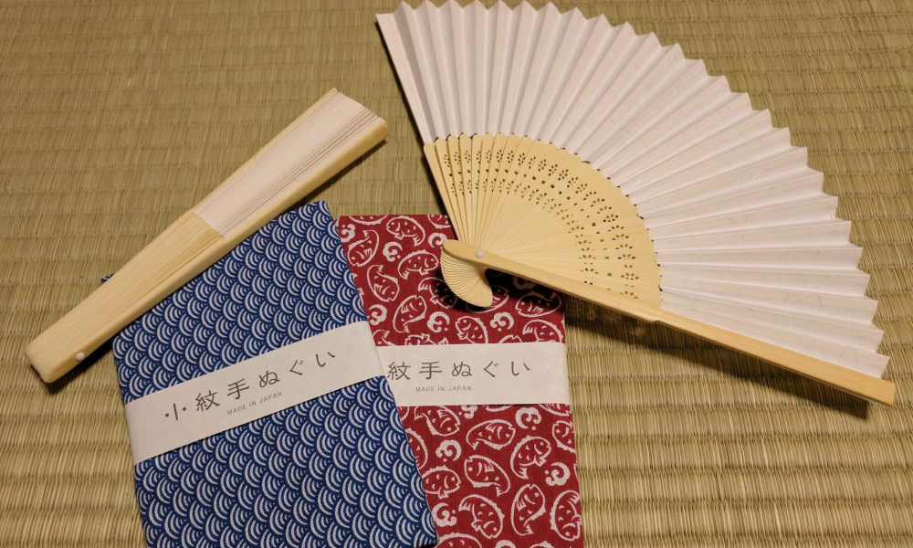 rakugo fan and small towel