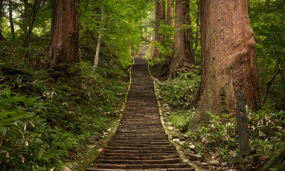 mount haguro, sacred mountains of dewa sanzan places. to visit in yamagata