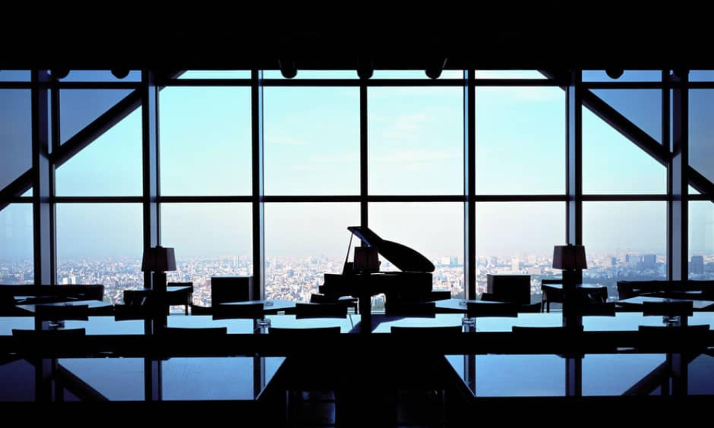 hyatt tokyo, luxurious hotel, stay at the park hyatt, hotels in tokyo, york bar, shinjuku station, lost in translation, travel to japan, park suite, high quality, york grill